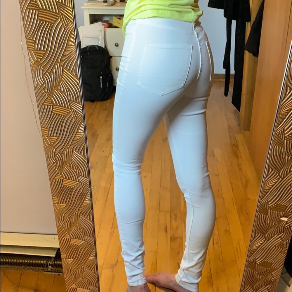 White H&M skinny jeans